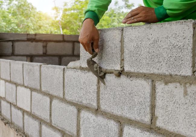 100mm Solid Concrete Blocks 7N