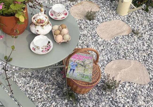 Bradstone Fossil Buff Stepping Stone
