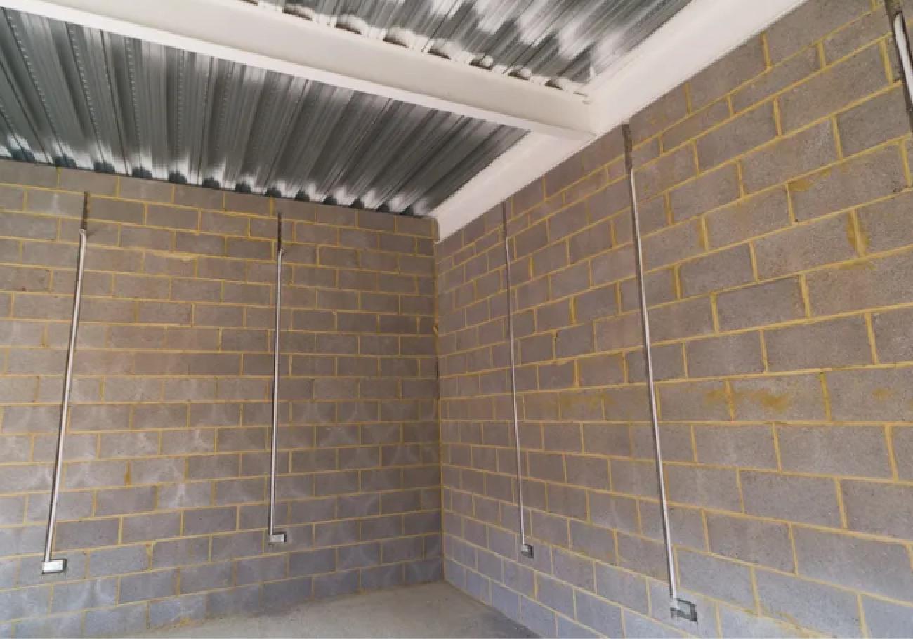 100mm Fenlite Concrete Block 7N