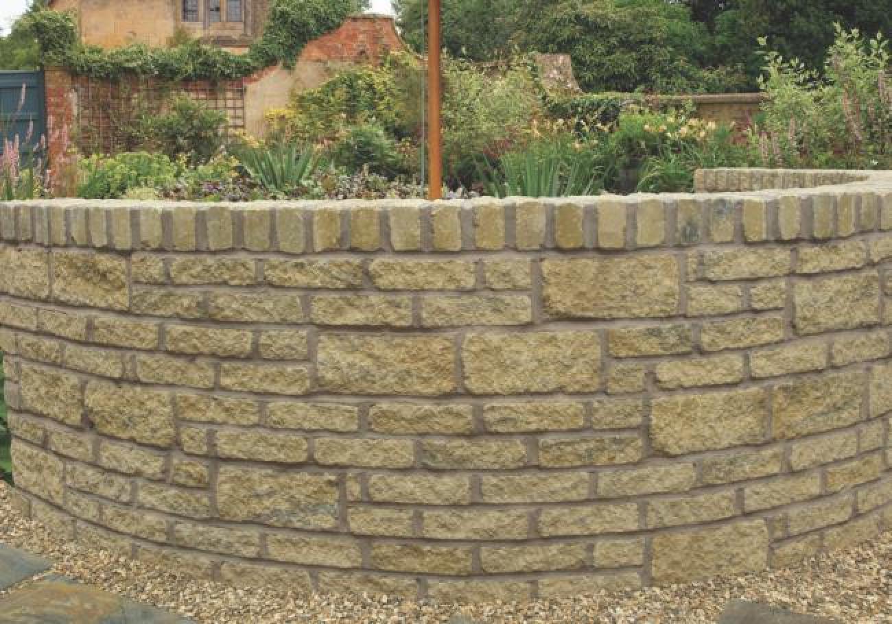 Bekstone Buff Black Walling