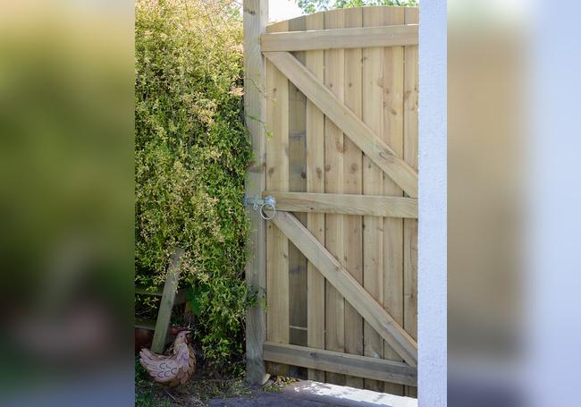 Grange Arched Featheredge Gate