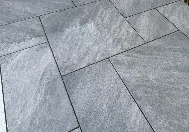 Bradstone Mode Profiled Dark Grey Porcelain 18.36m² Pack