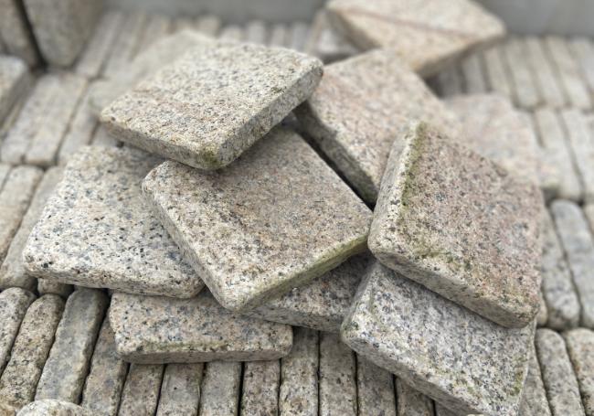 Digby Ember Granite Setts 100mm Singles