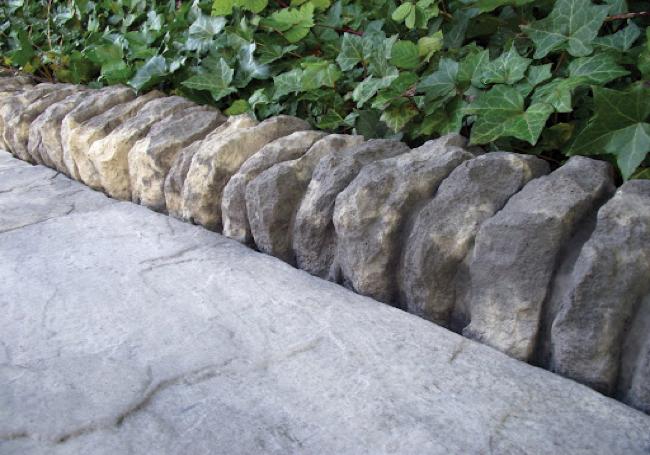 Bradstone Old Riven Edging Stones