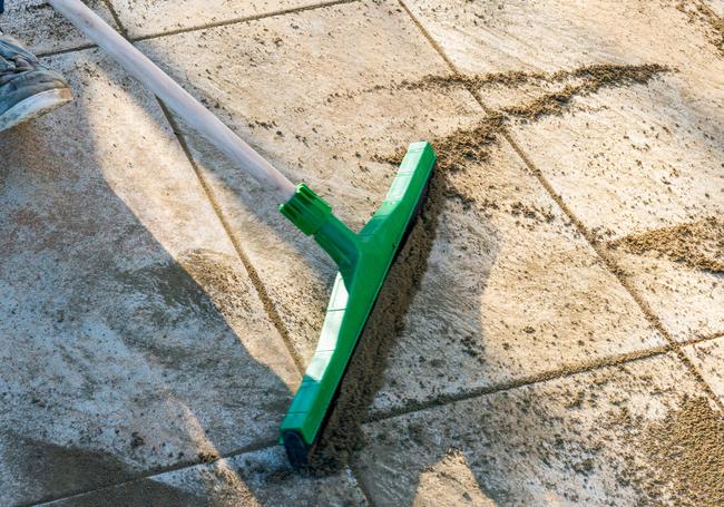 Steintec TuffJoint Utility Brush-In Mortar