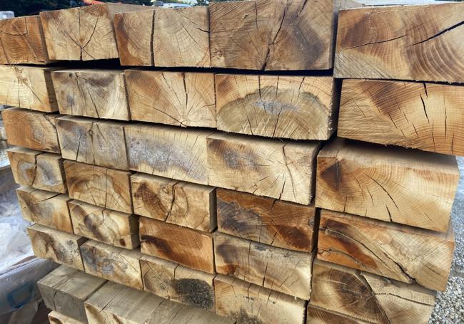 Hardwood Oak Sleepers 2400x200x100mm