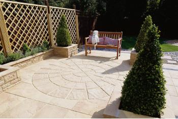 Patio Circles and Garden Stepping Stones Ideas & Advice