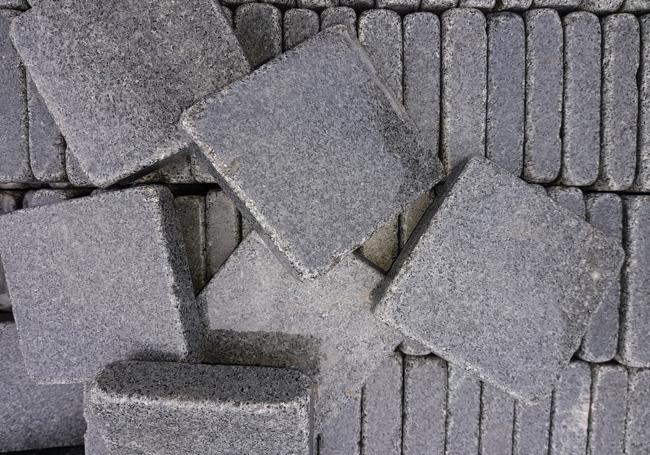 Digby Dusk Granite Setts 100mm Singles