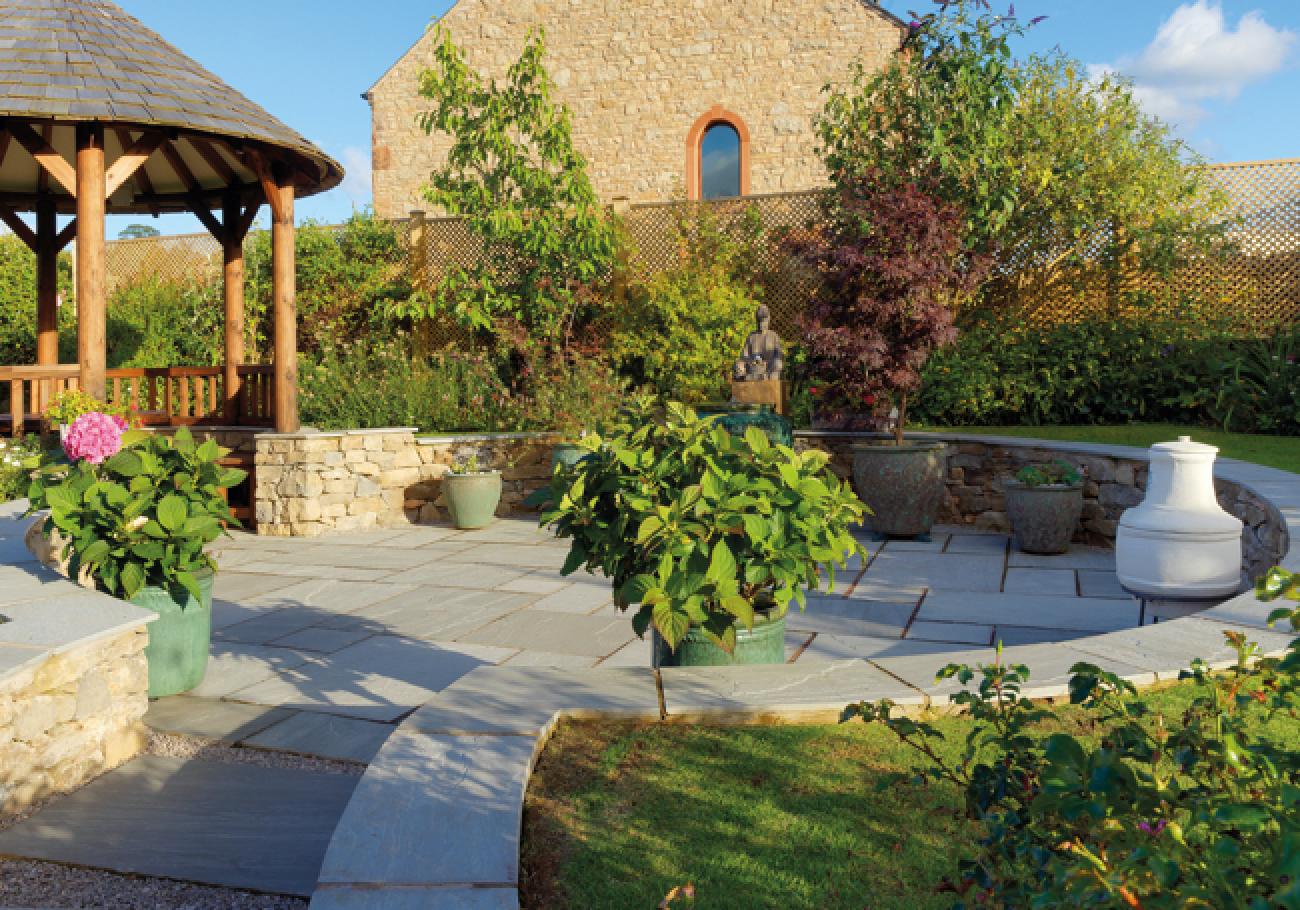 Pavestone Light Grey Sandstone Paving Pack 20.7m2 | AWBS