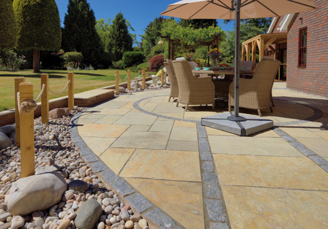 Pavestone Abbey Limestone 15.00m² Pack Pavestone Abbey Limestone 15.00m² Pack