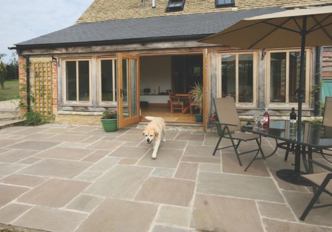 Pavestone Tudor Antique Oxford 15m² Pack