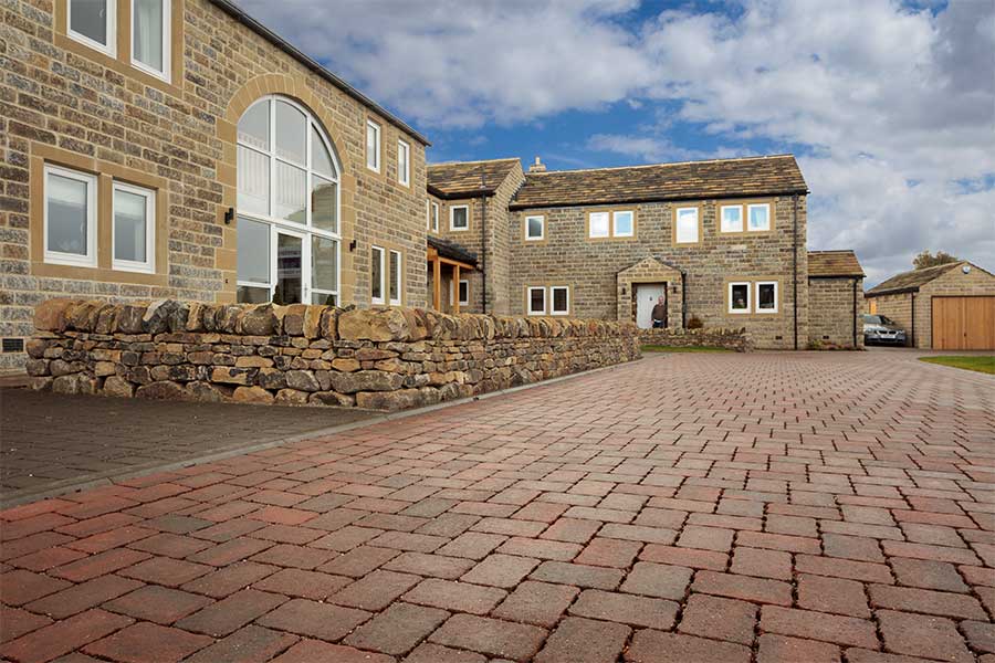 Brett Omega Flow permeable block paving