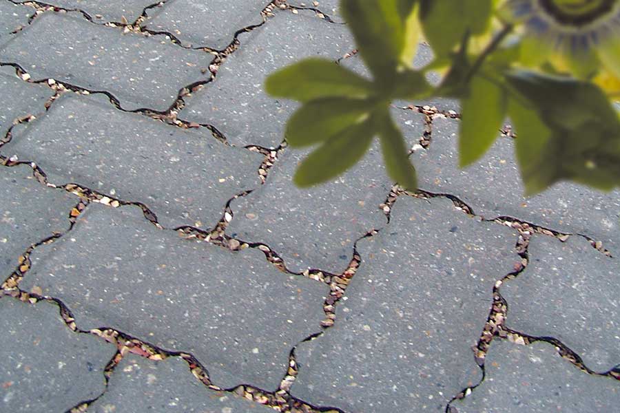 Brett Omega Flow permeable block paving improves water drainage